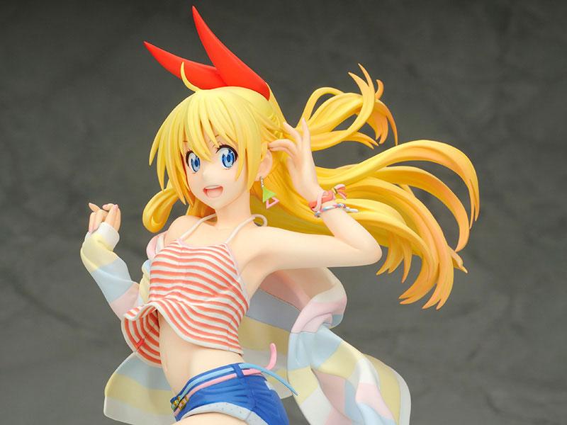 ALTER 2015年7月發售: 1/8 PVC Figure 《Nisekoi》 桐崎千棘 11,800Yen