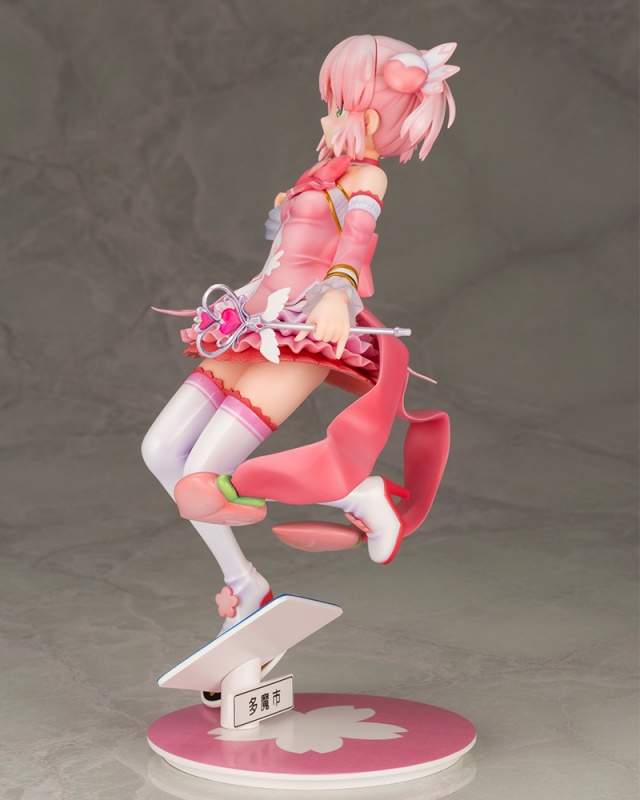 壽屋 2022年4月發售：1/7 PVC Figure《街角魔族》千代田桃 13,500YEN