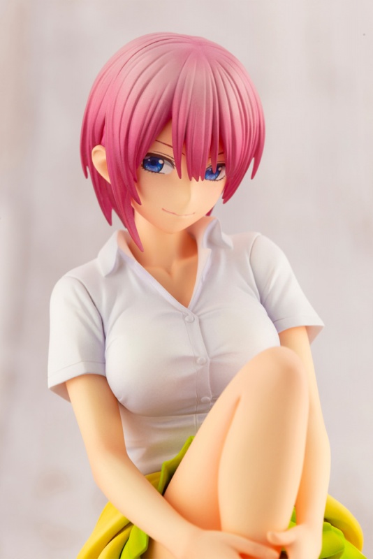 壽屋2021年1月發售: 1/8 PVC Figure《五等分的新娘》中野一花11,000Yen